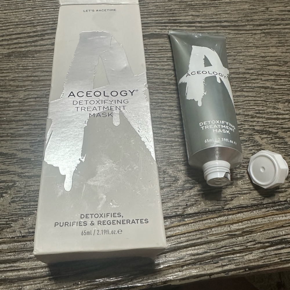 Aceology Detoxifying Treatment Mask